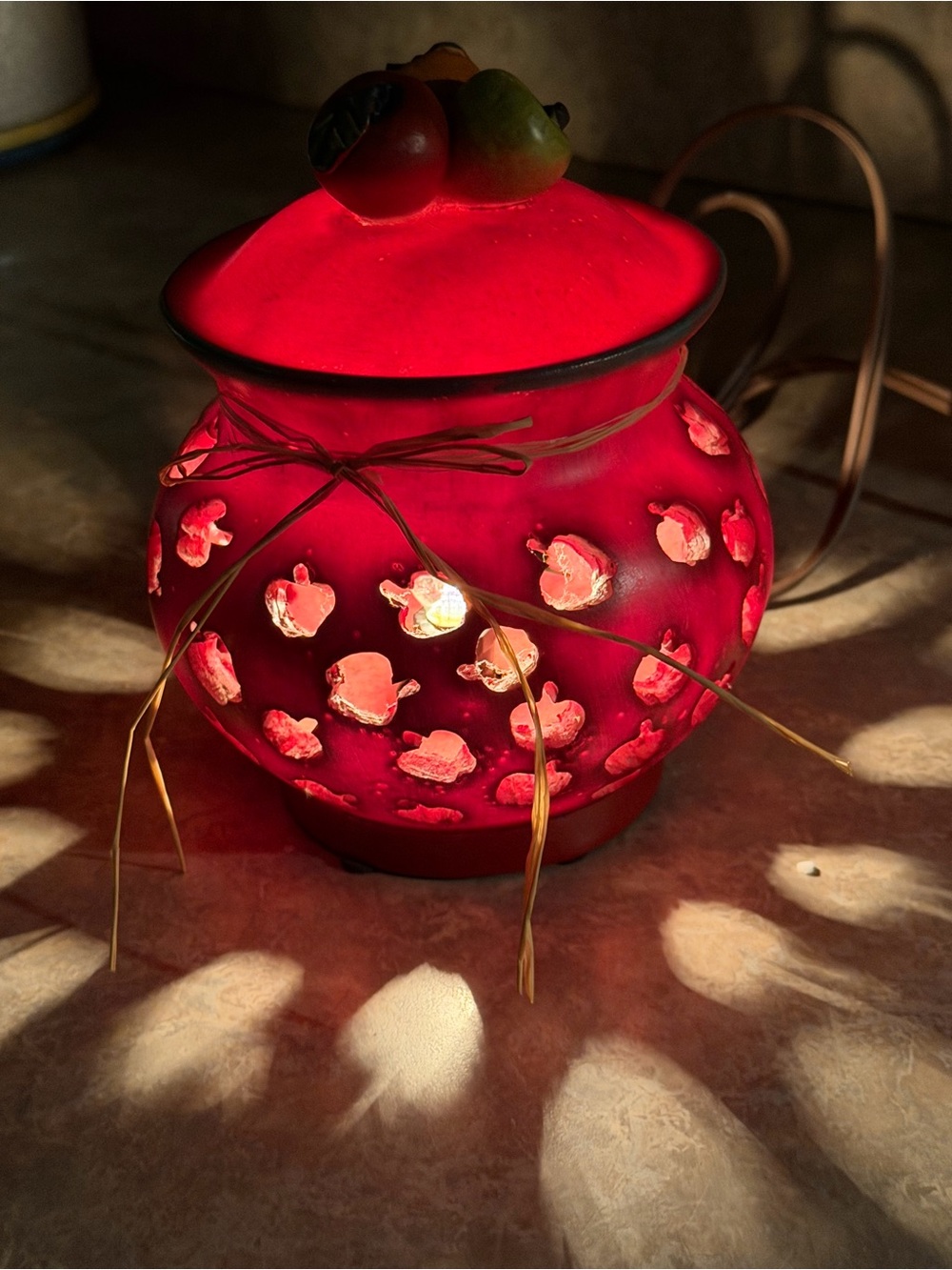 Rare Cracker Barrel Red Apple Resin Lantern